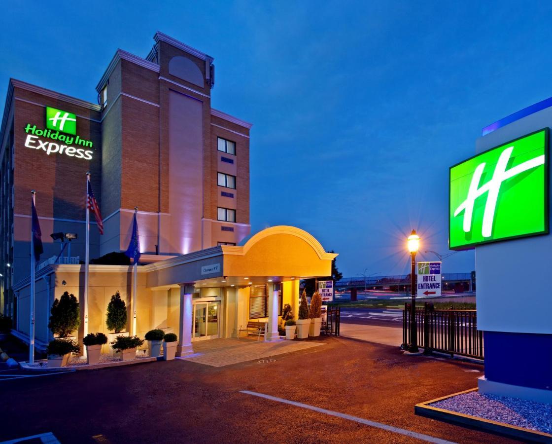 Holiday Inn Express Laguardia Airport, An Ihg Hotel New York Ngoại thất bức ảnh